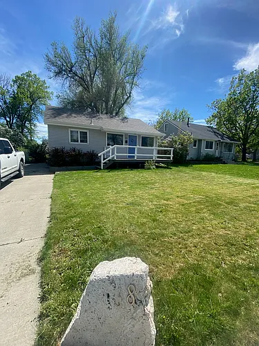 1138 Avenue D Photo 1