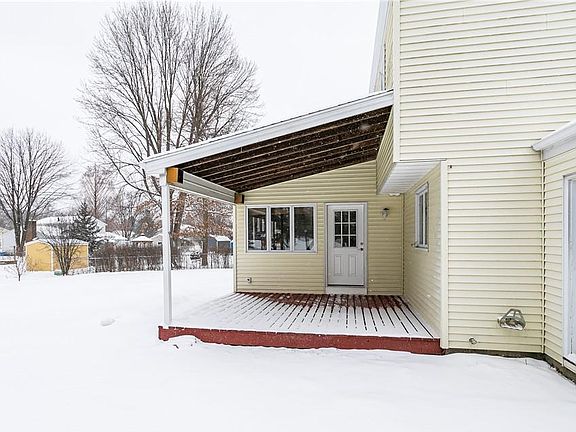 3rd image of 6198 Buckskin Dr