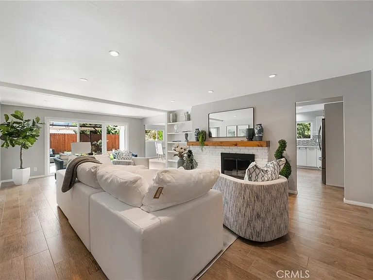 25262 Brigantine Dr — Photo 5