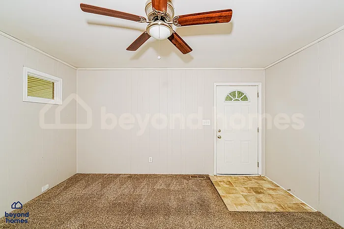 3 bed, 2.0 bath, 1092 sqft, $975 — Photo 2