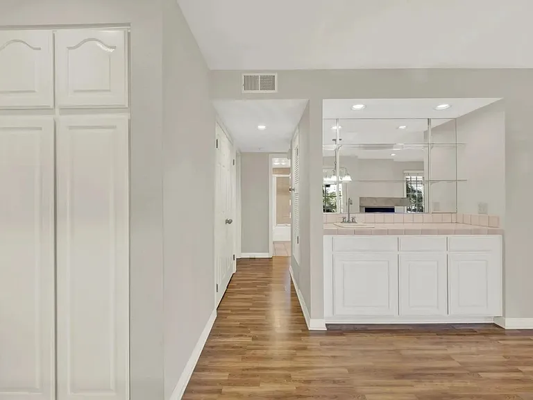 3104 Dickens St — Photo 24
