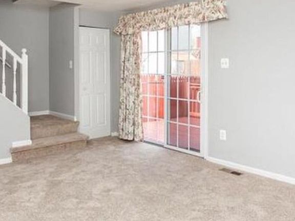 5th image of 16 Craftsman Ct