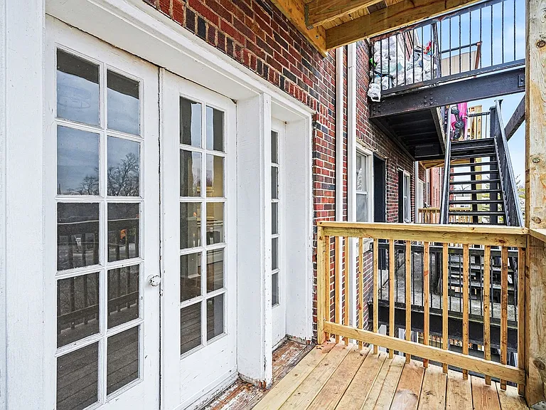 562 Glenwood Ave #24 — Photo 4