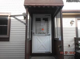 562 Turney Rd APT B, Bedford, OH 44146