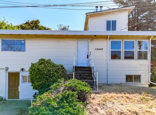 10040 21st Ave SW, Seattle, WA 98146