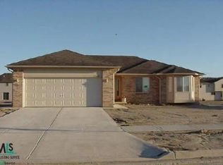 17115 S Josephine Ave, Fraser, MI 48026