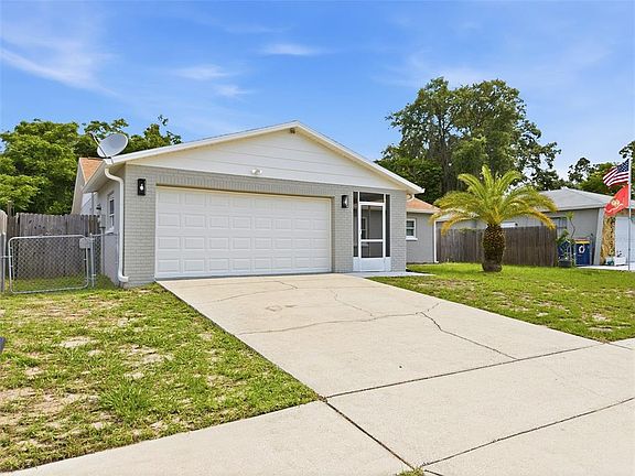 2nd image of 7607 Bramblewood Dr