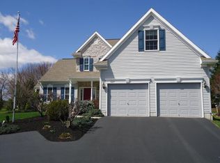529 Waterside Cir, Lebanon, PA 17042