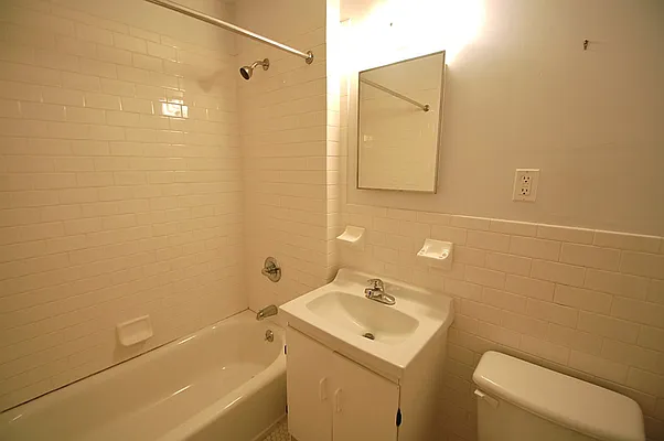 Rented by Bohemia Realty Group | media 8