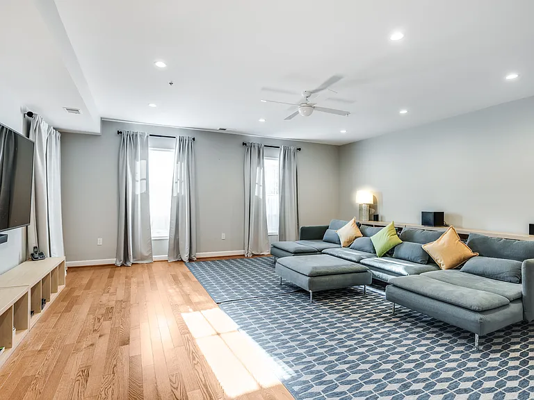 7802 Hidden Meadow Ter — Photo 42