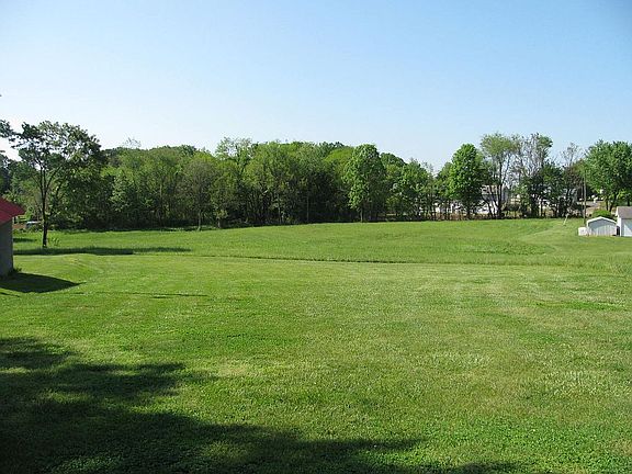 5th image of 420 Vaden Dr