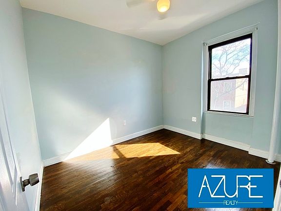 3rd image of 21-28 35th St #4D