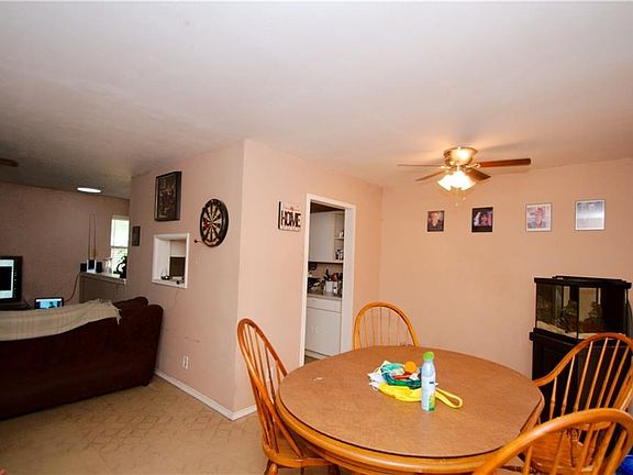 2nd image of 1215 Johns Dr