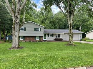 3032 Bancroft Rd, Fairlawn, OH 44333