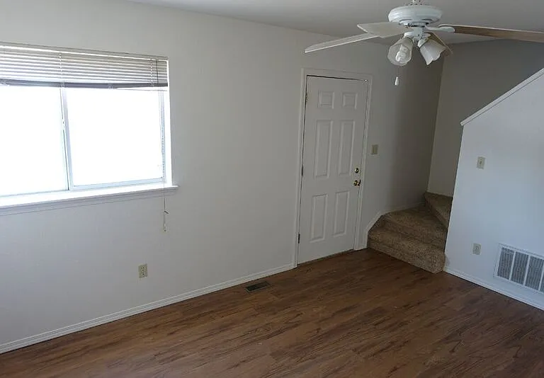 610 S Cedar St #2 — Photo 4