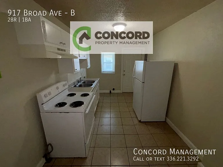 917 Broad Ave #B — Photo 5