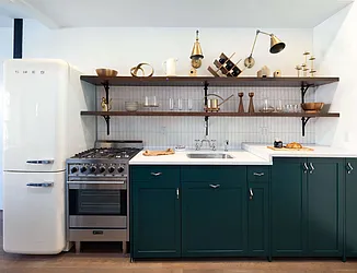 Rented by Tapiro Realty