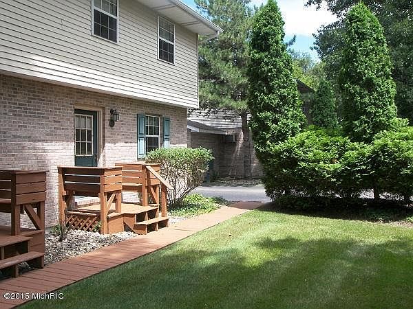 1st image of 420 E Merchant St #A