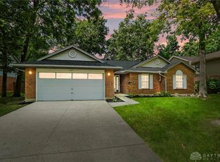 6517 Charlesgate Rd, Dayton, OH 45424