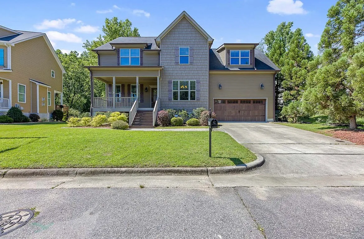 8425 Hobhouse Cir — Photo 2
