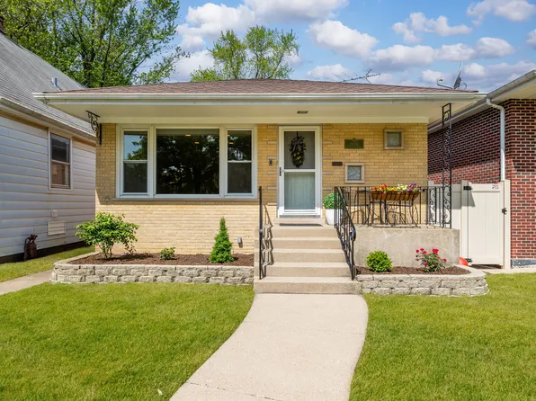 10842 S Sacramento Ave, Chicago, IL 60655