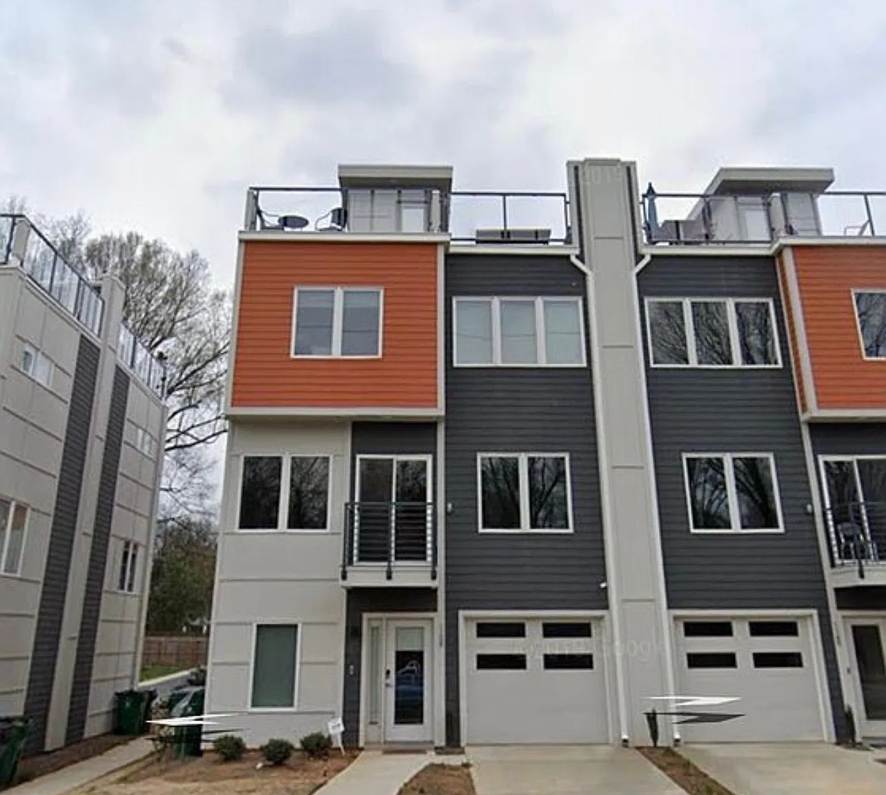 3 bed, 1627 sqft, $3,200 — Photo 1
