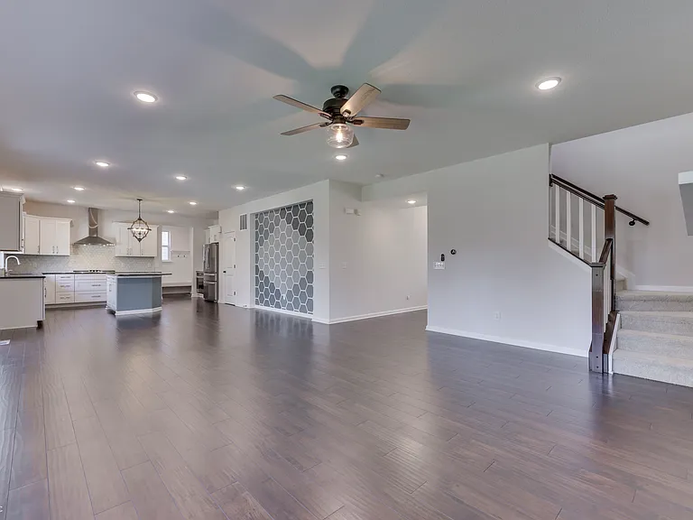 7635 Shady Trails Dr — Photo 9