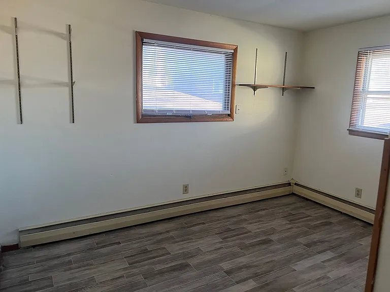 815 Charles St — Photo 2