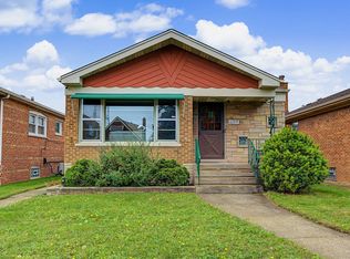 10712 S Avenue B, Chicago, IL 60617