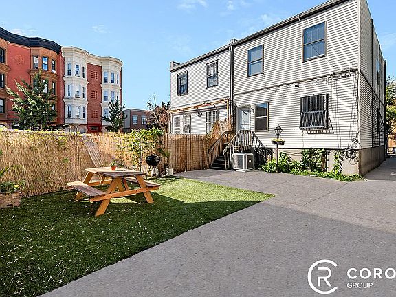 5th image of 185 Tompkins Ave #1B