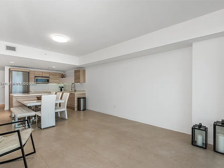 16385 Biscayne Blvd #2118 — Photo 18