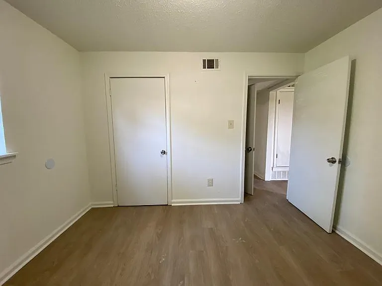 972 Peabody Ave #6 — Photo 4