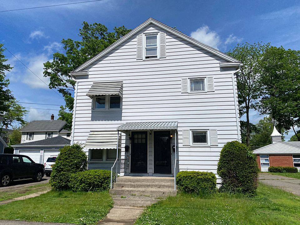 1st image of 72 Berry St #2
