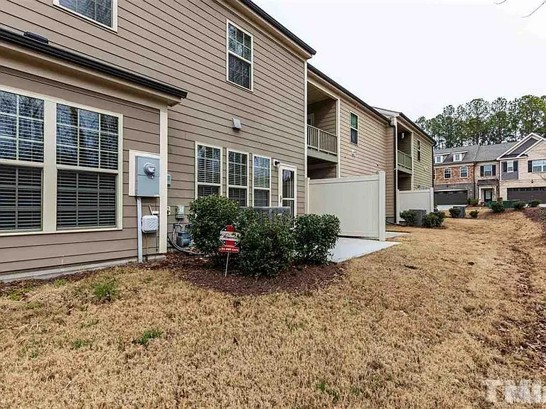 407 Daylin Dr — Photo 30