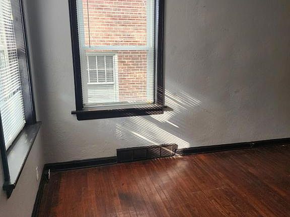 2nd image of 4116 S Compton Ave