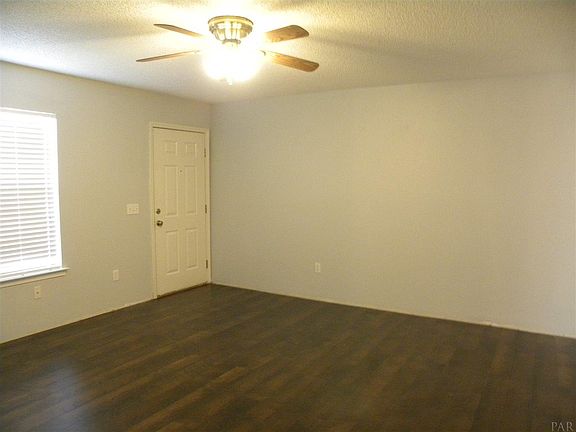 4th image of 1009 Peakview Dr #1007/1009