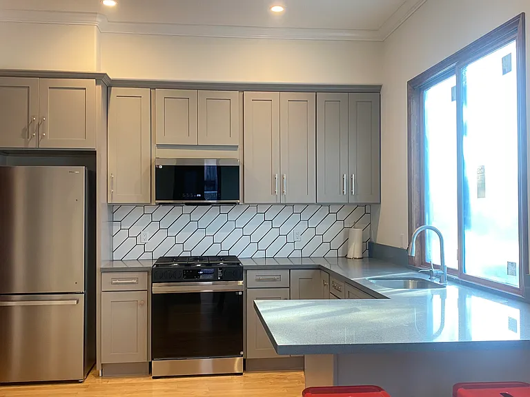 792 Colina Vis #A — Photo 11