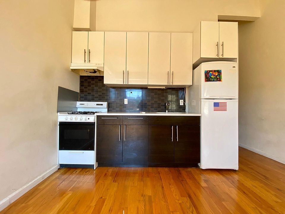 1st image of 3051 Brighton 3rd St #501
