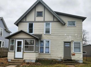 221 E 8th St #1, Winona, MN 55987