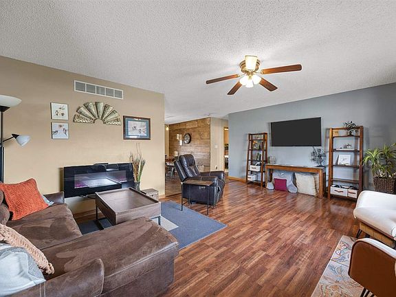 3rd image of 168 290th St