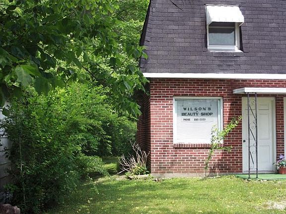 5th image of 122 Blackburn St