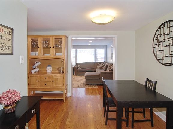 3rd image of 3707 S 59th Ave