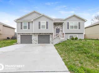 813 Rockville Ter, Louisburg, KS 66053