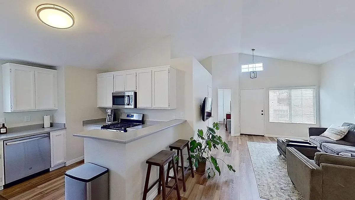 Building Photo - 3761 Greggory Way #3