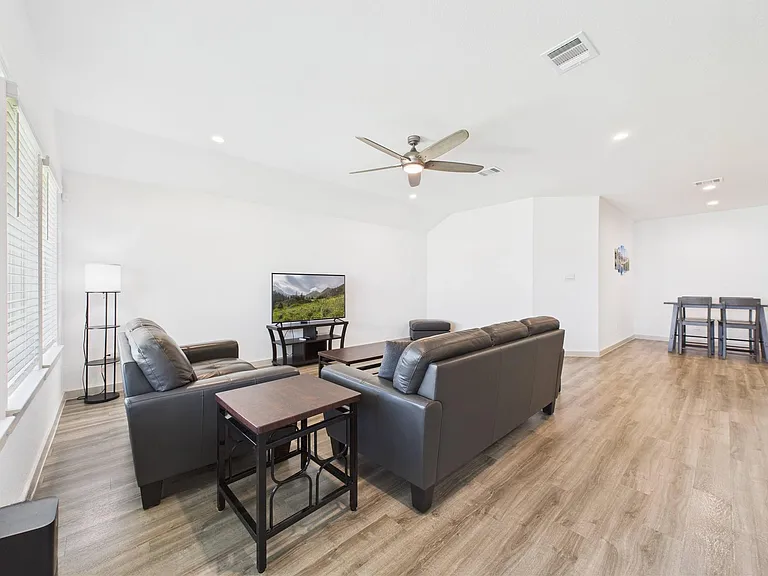 1127 Curly Angora Ct — Photo 12
