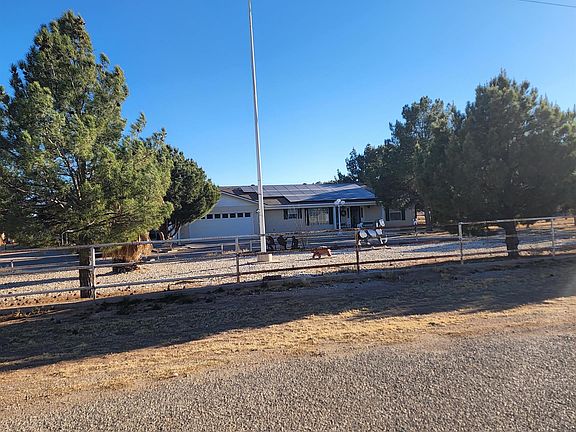 3rd image of 1103 Calle Del Encanto