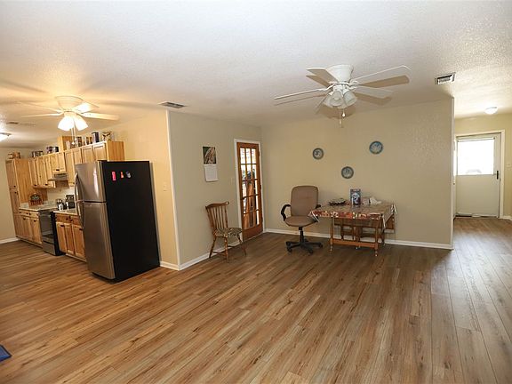5th image of 29 Snell Dr