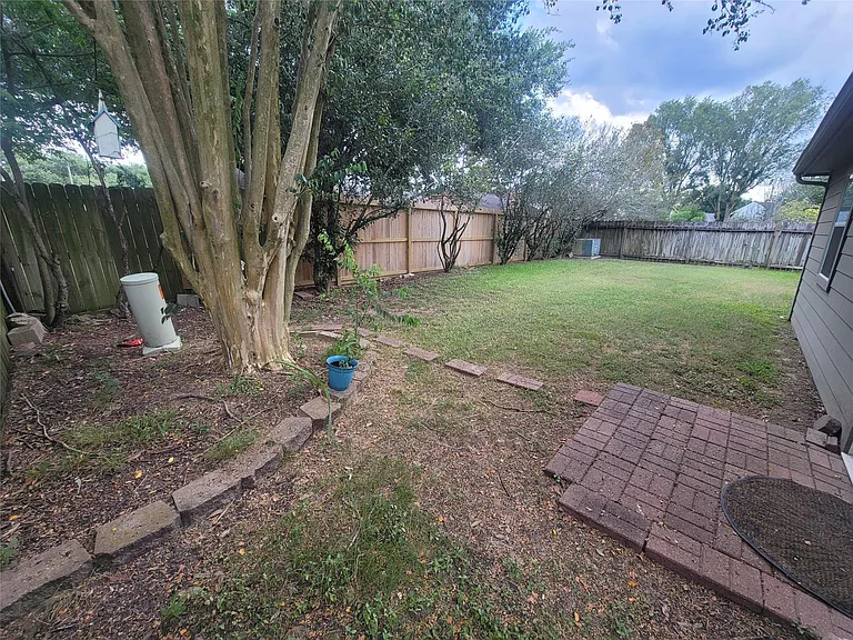 22715 Braken Manor Ln — Photo 20