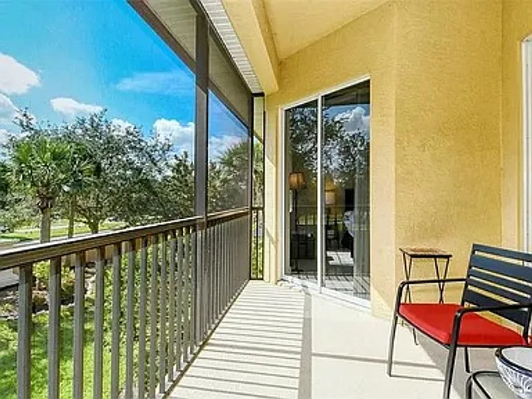 8263 Miramar Way — Photo 9
