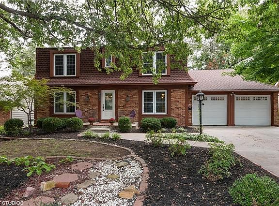 2nd image of 9843 Farley Ln